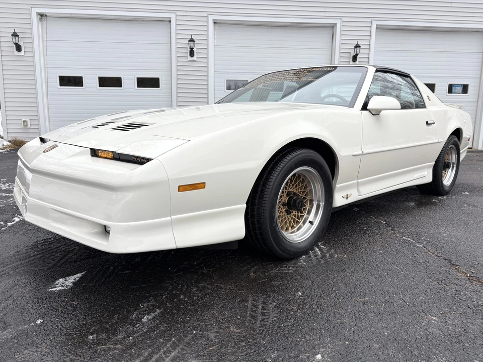 1989 Pontiac Firebird Trans Am 3rd Gen - Image 5 of 31