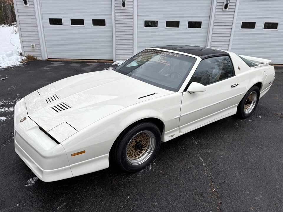 1989 Pontiac Firebird Trans Am 3rd Gen - Image 4 of 31