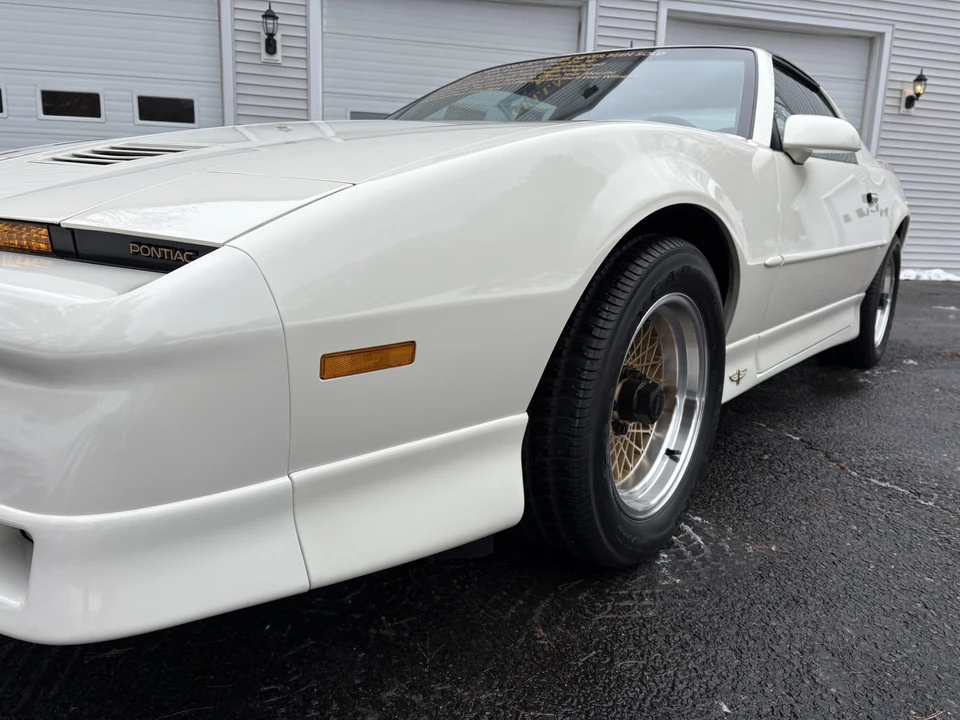 1989 Pontiac Firebird Trans Am 3rd Gen - Image 31 of 31
