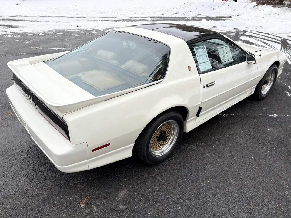 1989 Pontiac Firebird Trans Am 3rd Gen - Image 18 of 31