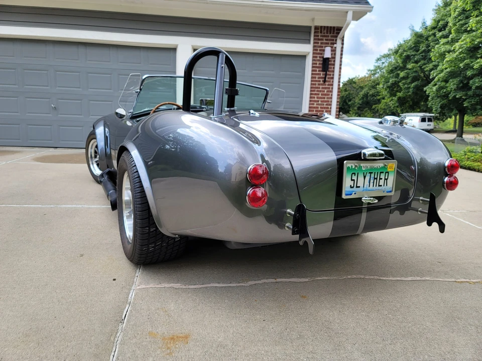 Shelby Cobra Replica - Image 27 of 31