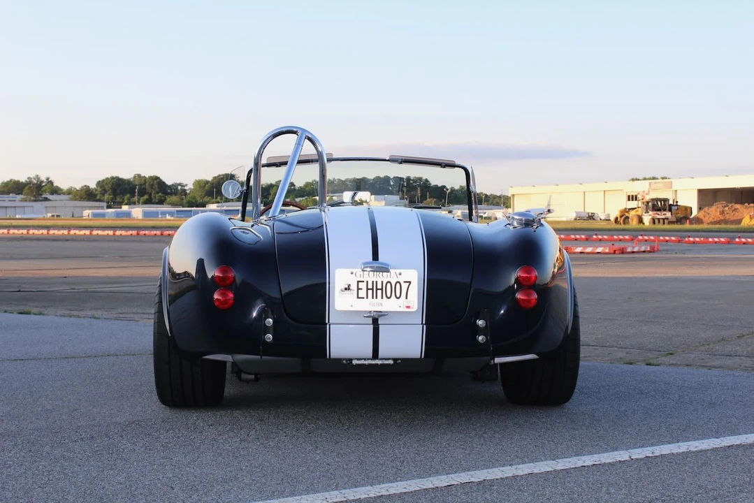 Shelby Cobra Replica - Image 8 of 31