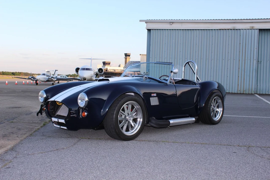 Shelby Cobra Replica - Image 12 of 31