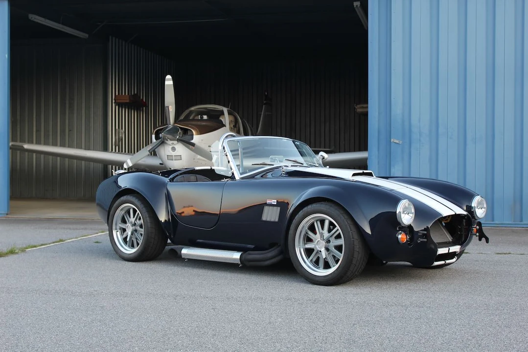 Shelby Cobra Replica - Image 4 of 31