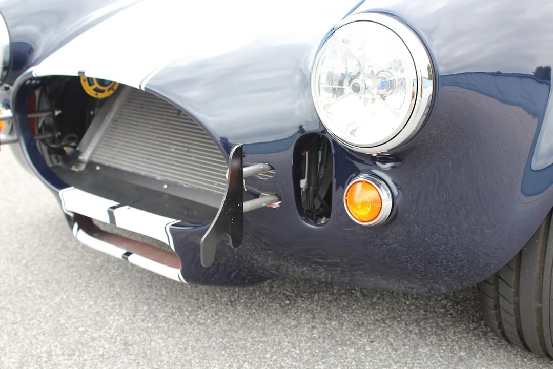 Shelby Cobra Replica - Image 23 of 31