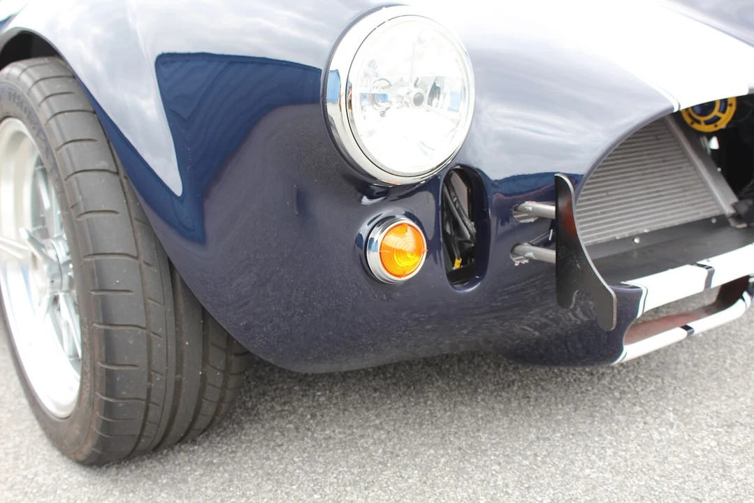 Shelby Cobra Replica - Image 18 of 31