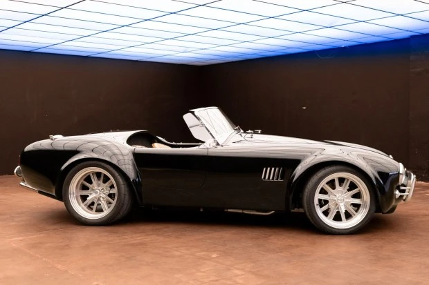 Shelby Cobra Replica - Image 3 of 6