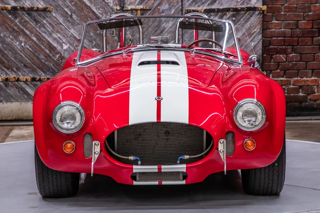 Shelby Cobra Replica - Image 2 of 31
