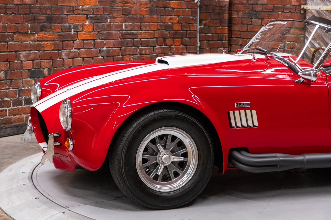 Shelby Cobra Replica - Image 18 of 31