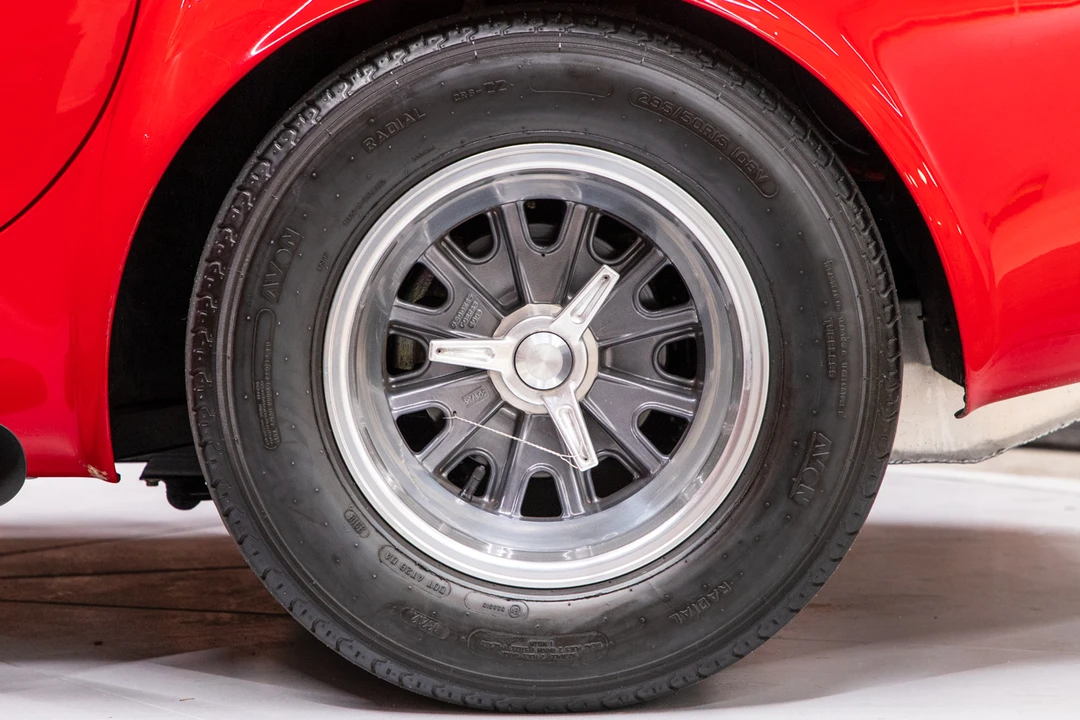 Shelby Cobra Replica - Image 27 of 31