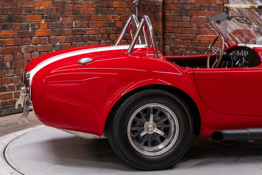 Shelby Cobra Replica - Image 22 of 31