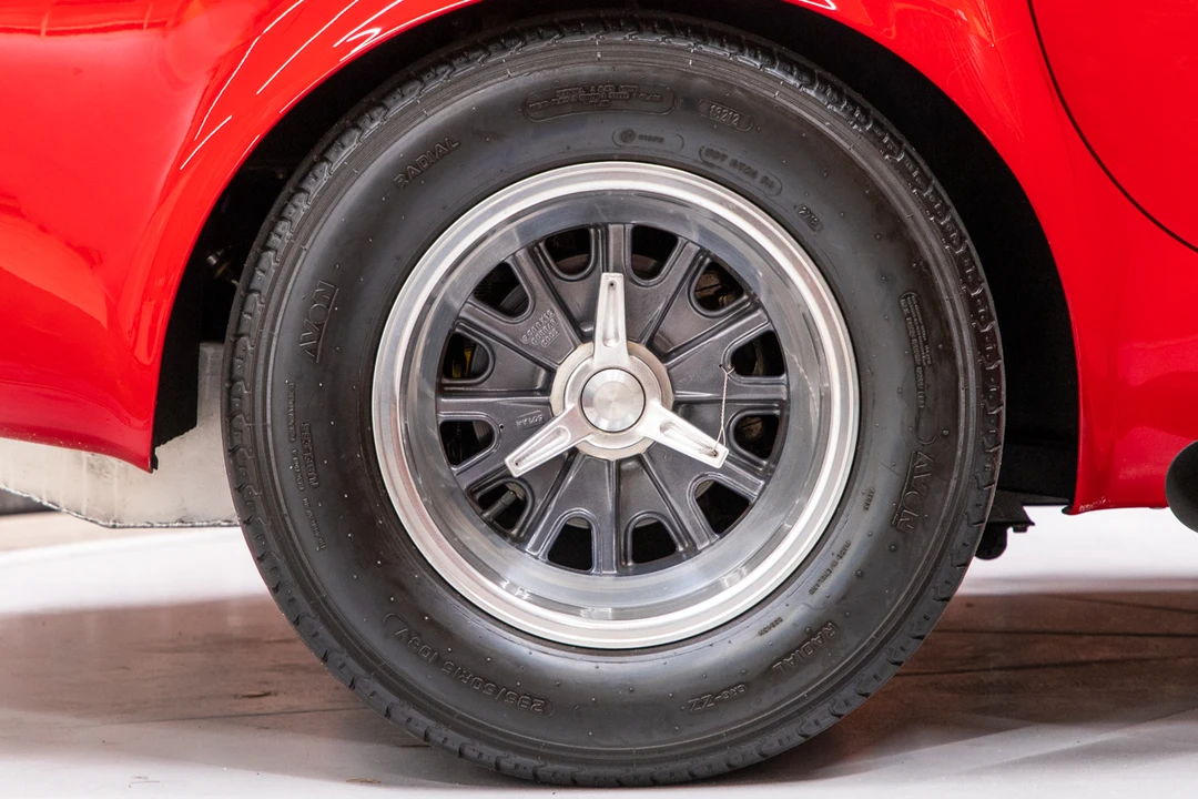 Shelby Cobra Replica - Image 29 of 31