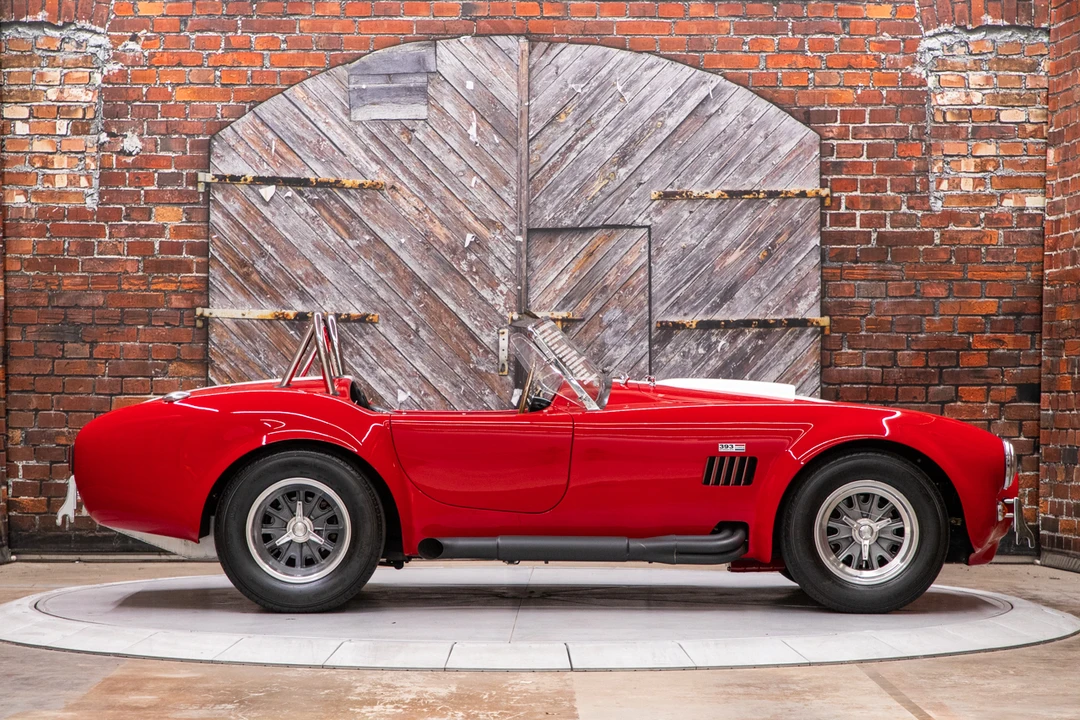 Shelby Cobra Replica - Image 12 of 31