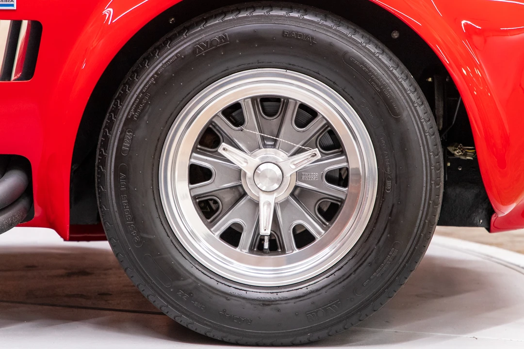 Shelby Cobra Replica - Image 28 of 31