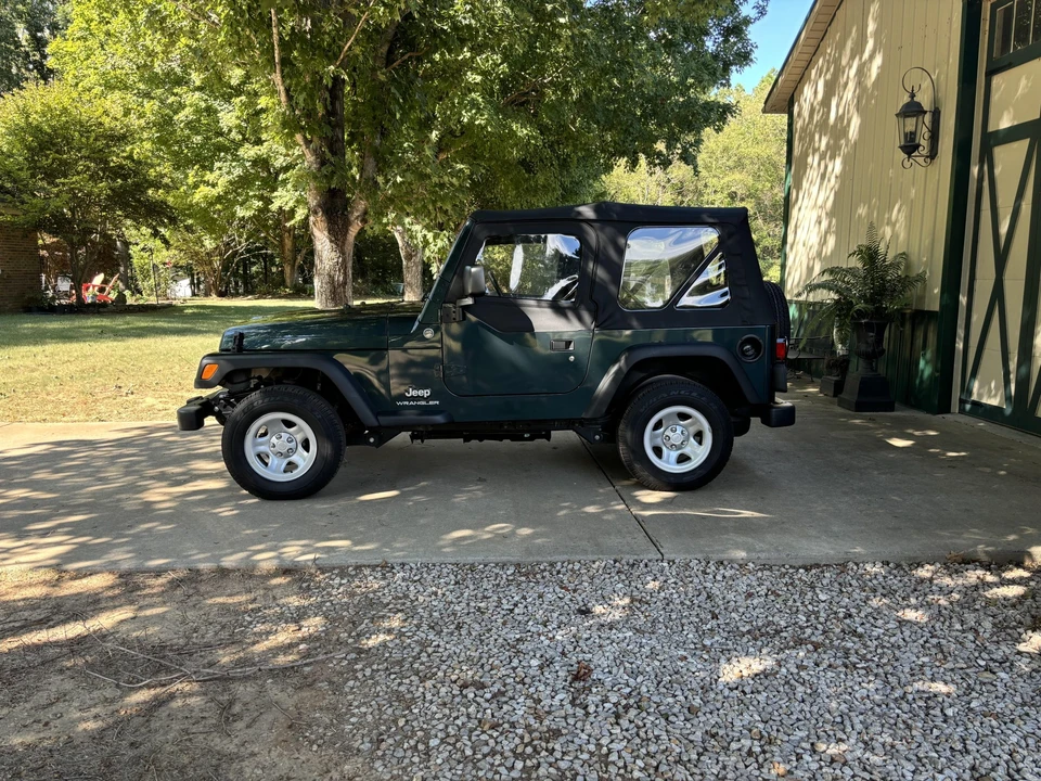 2005 Jeep TJ Wrangler - Image 17 of 31