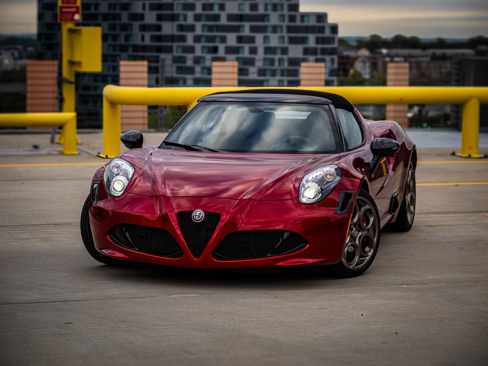 2020 Alfa Romeo 4C Spider - Image 13 of 31