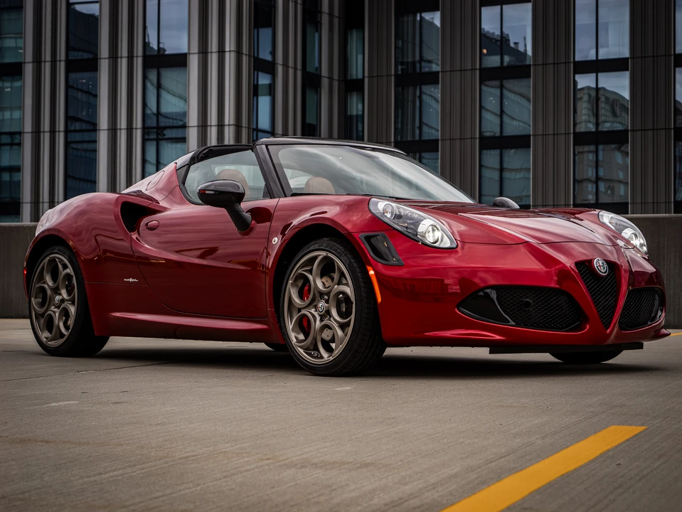 2020 Alfa Romeo 4C Spider - Image 25 of 31