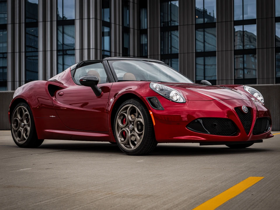 2020 Alfa Romeo 4C Spider - Image 26 of 31