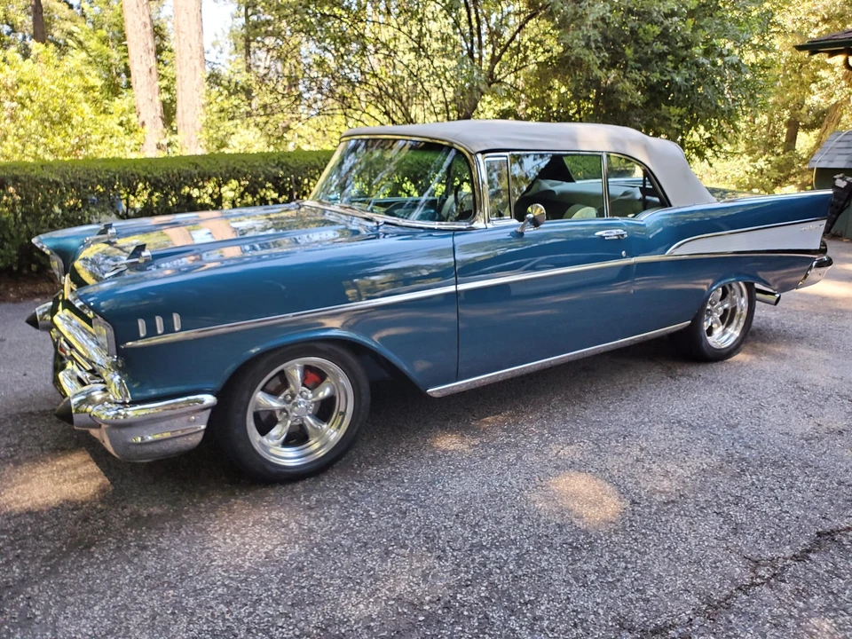 1957 Chevrolet Tri-Five Bel Air Convertible - Image 24 of 31
