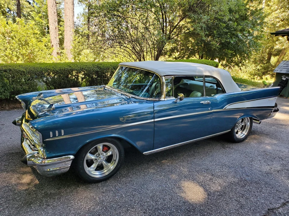 1957 Chevrolet Tri-Five Bel Air Convertible - Image 25 of 31