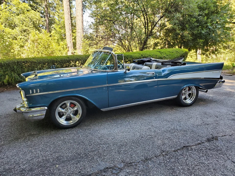 1957 Chevrolet Tri-Five Bel Air Convertible - Image 2 of 31