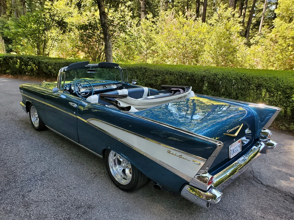 1957 Chevrolet Tri-Five Bel Air Convertible - Image 16 of 31