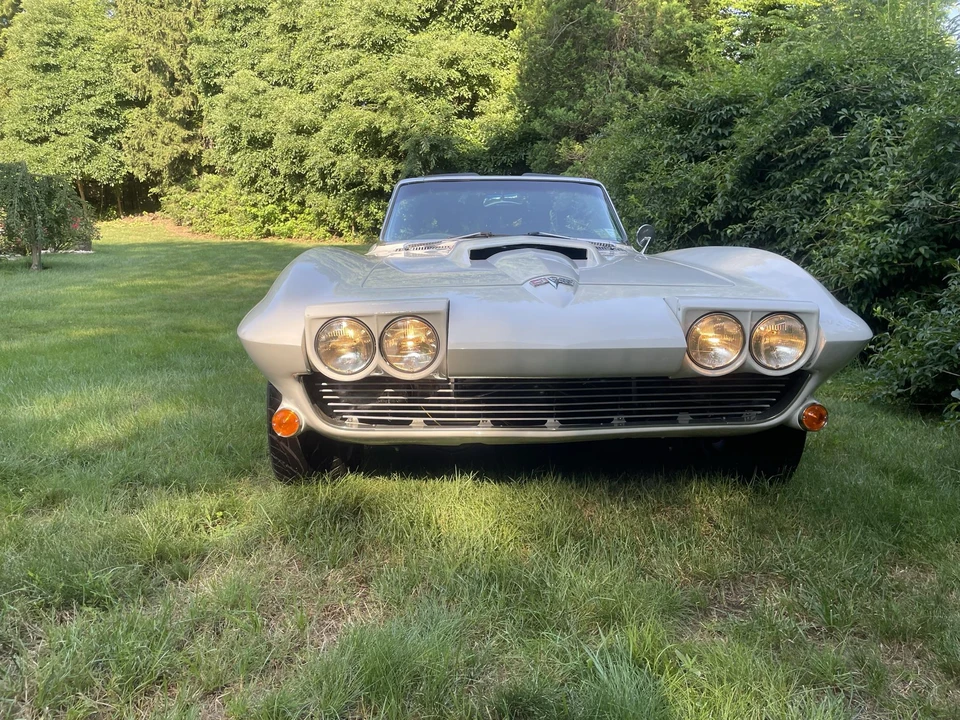1963 Chevrolet Corvette C2 - Image 10 of 31