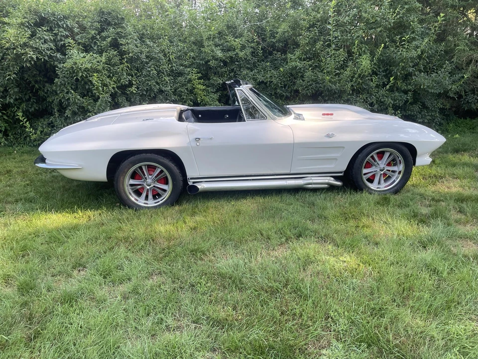 1963 Chevrolet Corvette C2 - Image 3 of 31