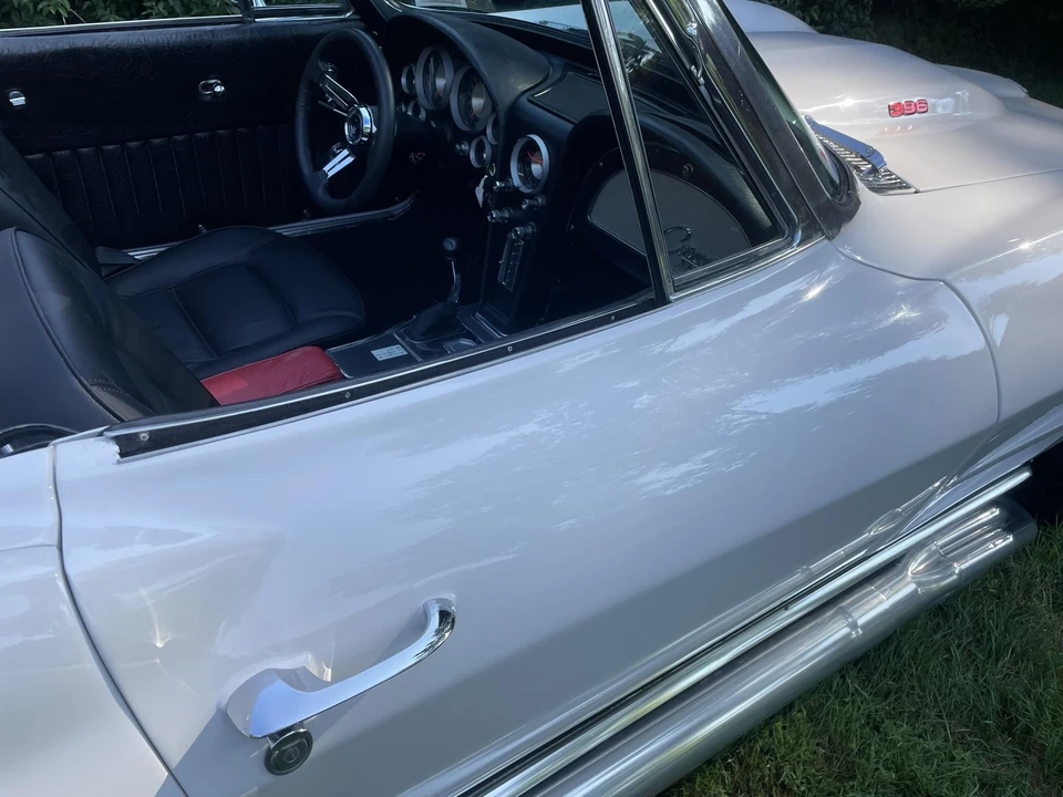 1963 Chevrolet Corvette C2 - Image 26 of 31