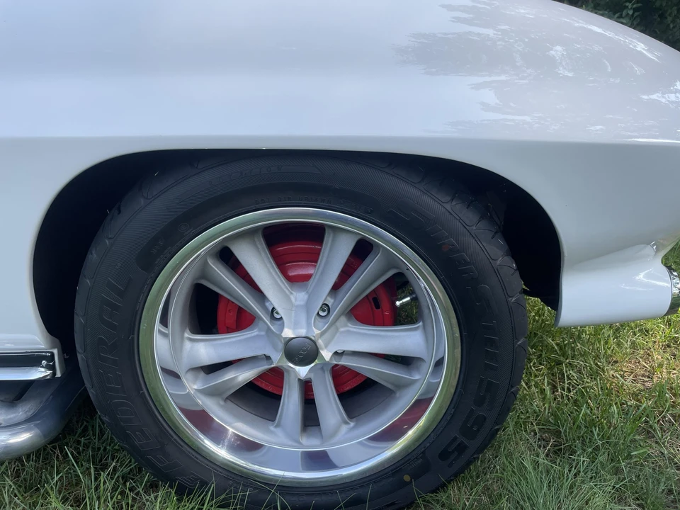 1963 Chevrolet Corvette C2 - Image 23 of 31