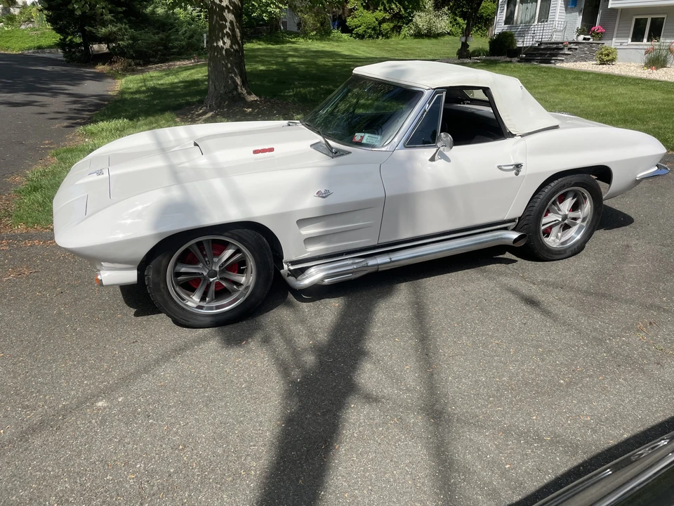 1963 Chevrolet Corvette C2 - Image 17 of 31