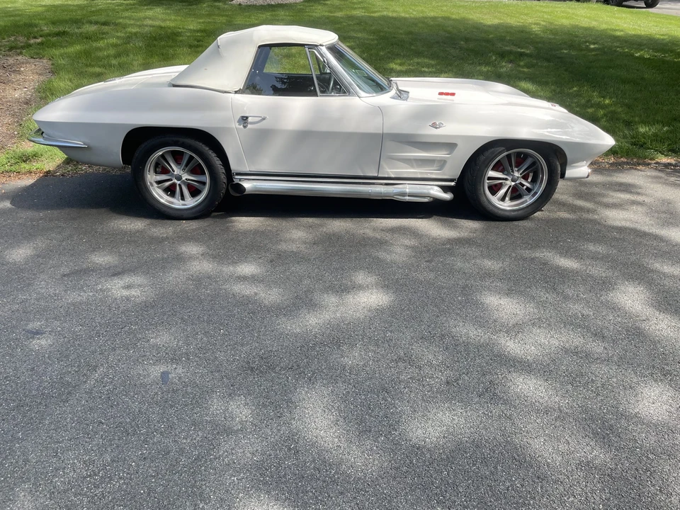1963 Chevrolet Corvette C2 - Image 15 of 31
