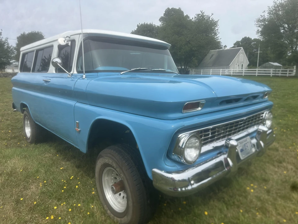 1963 Chevrolet Suburban 4th Gen - Image 4 of 31
