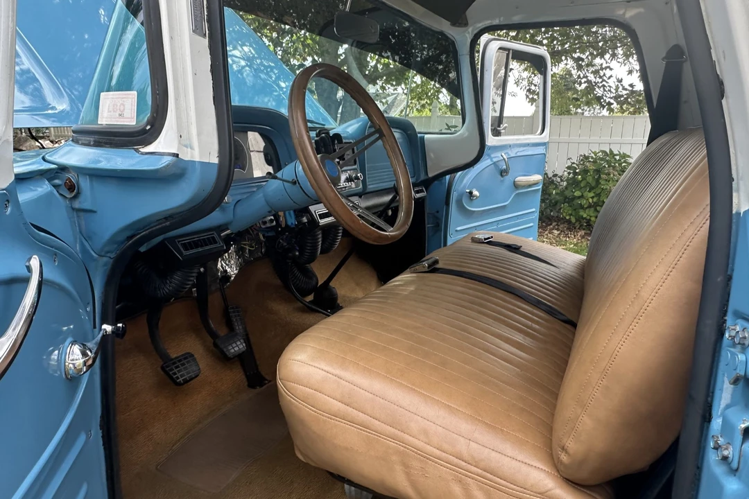 1963 Chevrolet Suburban 4th Gen - Image 31 of 31