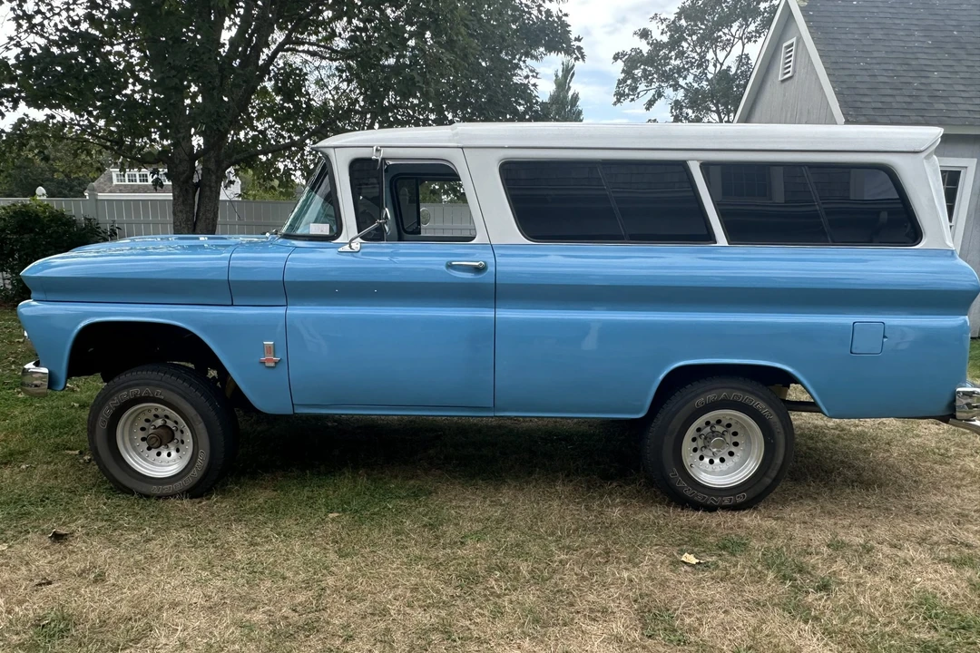 1963 Chevrolet Suburban 4th Gen - Image 12 of 31