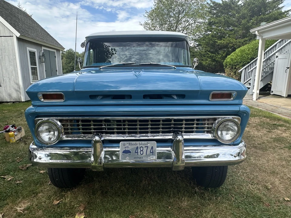 1963 Chevrolet Suburban 4th Gen - Image 3 of 31
