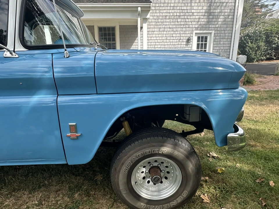 1963 Chevrolet Suburban 4th Gen - Image 16 of 31