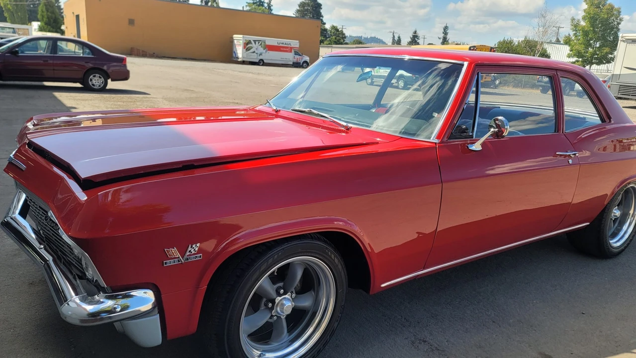1965 Chevrolet Biscayne - Image 21 of 31