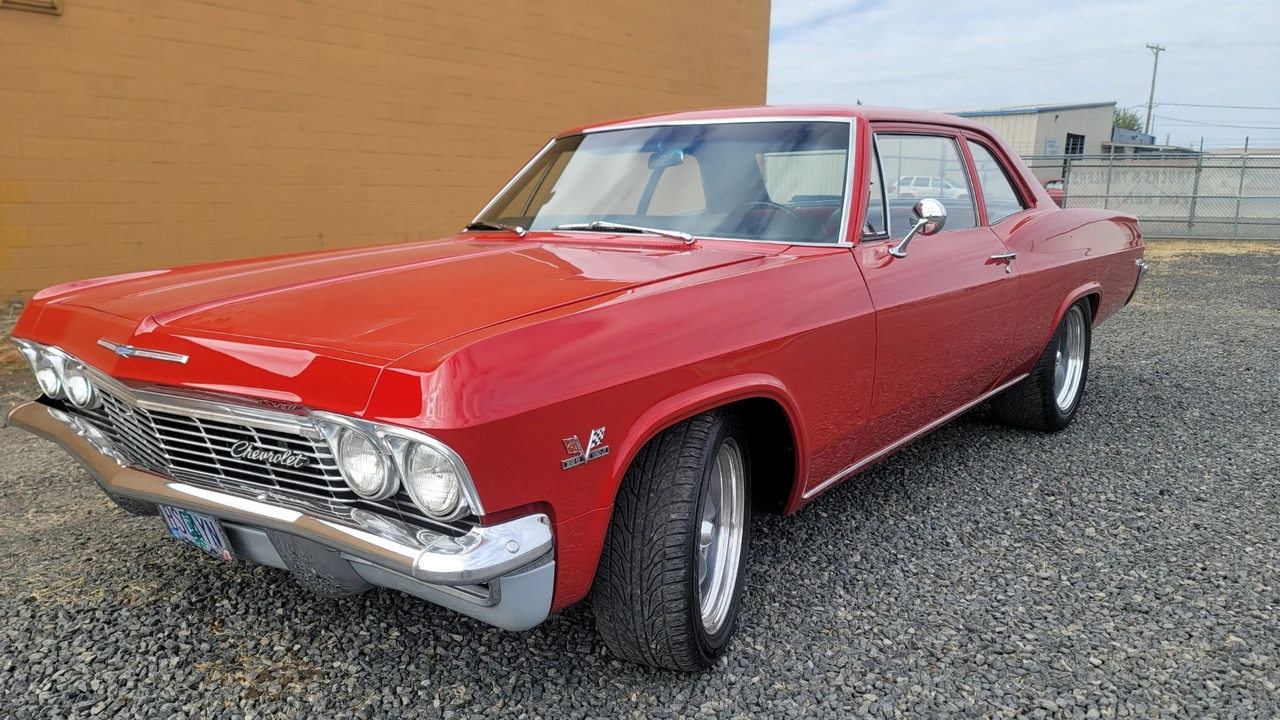 1965 Chevrolet Biscayne - Image 2 of 31