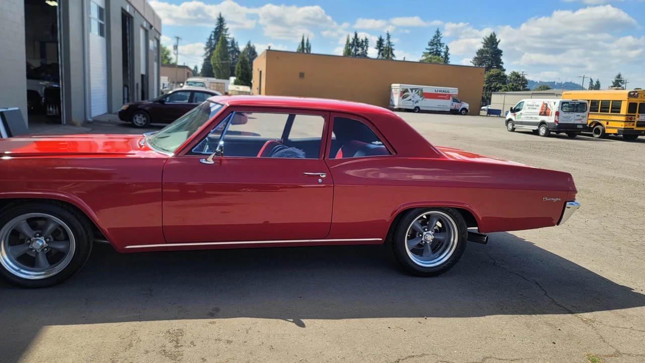 1965 Chevrolet Biscayne - Image 23 of 31