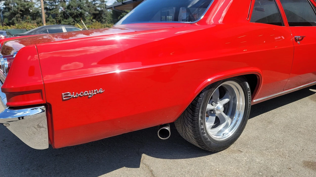 1965 Chevrolet Biscayne - Image 25 of 31