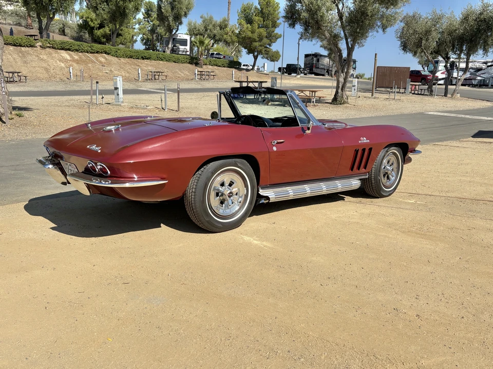1965 Chevrolet Corvette C2 - Image 12 of 31