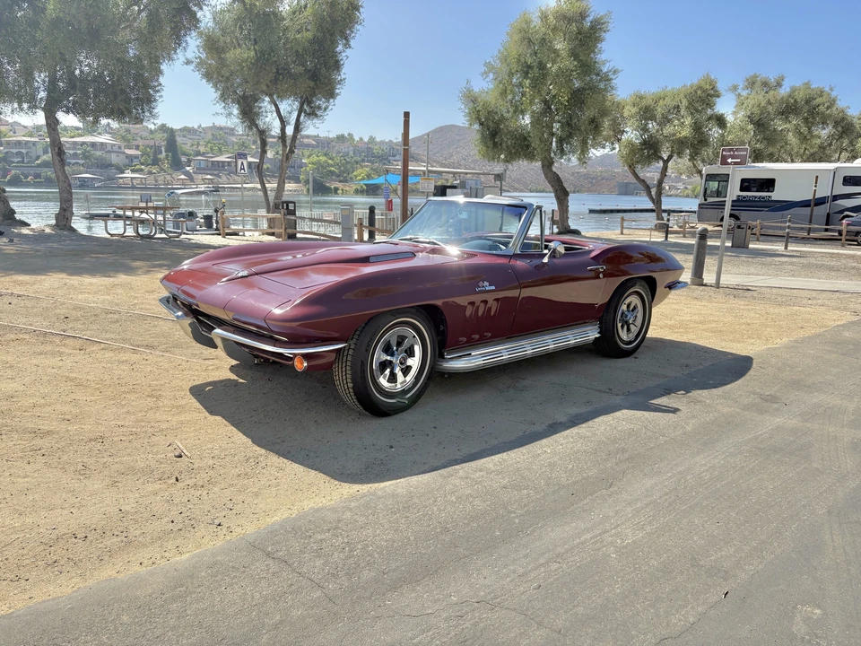 1965 Chevrolet Corvette C2 - Image 2 of 31
