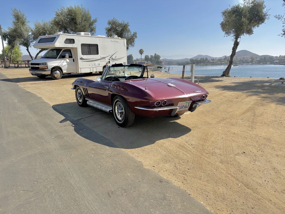 1965 Chevrolet Corvette C2 - Image 18 of 31