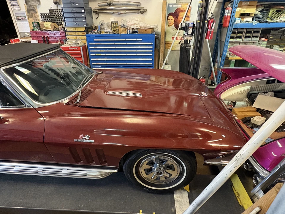 1965 Chevrolet Corvette C2 - Image 28 of 31
