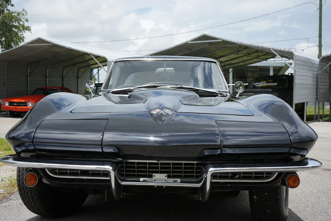 1965 Chevrolet Corvette C2 - Image 3 of 31