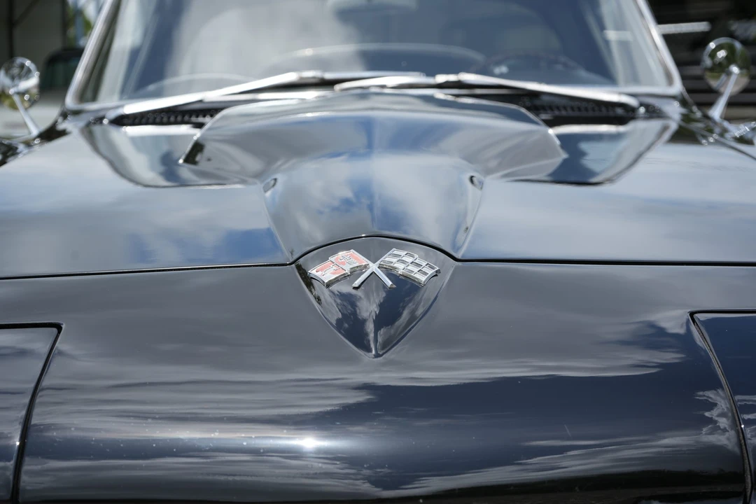 1965 Chevrolet Corvette C2 - Image 26 of 31
