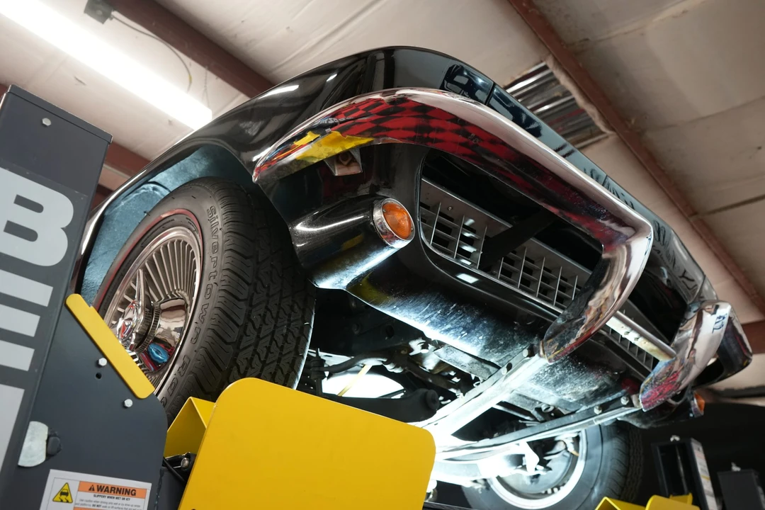 1965 Chevrolet Corvette C2 - Image 18 of 31