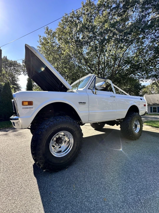 1971 GMC Jimmy 1st Gen - Image 10 of 31