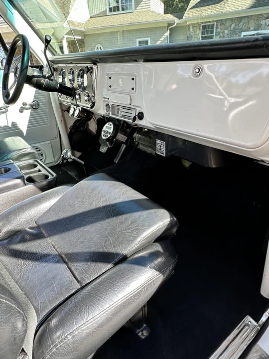 1971 GMC Jimmy 1st Gen - Image 27 of 31